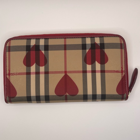 BURBERRY Haymarket Check Heart Print Zip Around Wallet - Picture 2 of 14